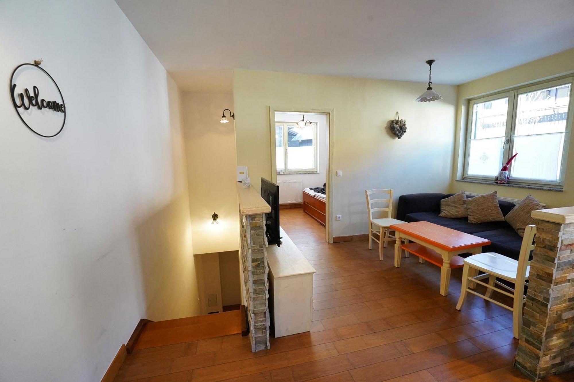 Apartment Mojstrovka With Terrace In City Center Kranjska Gora Exteriör bild