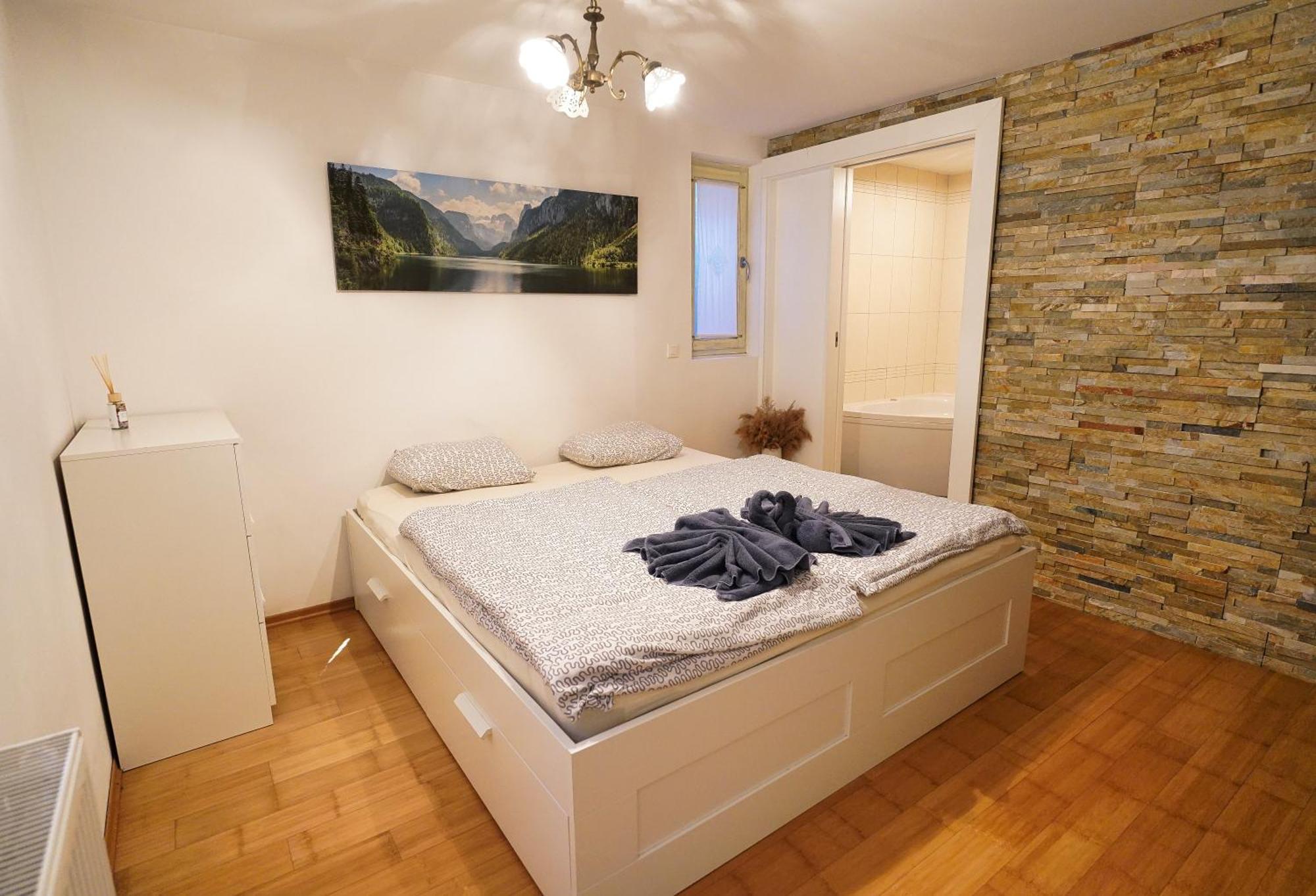 Apartment Mojstrovka With Terrace In City Center Kranjska Gora Exteriör bild